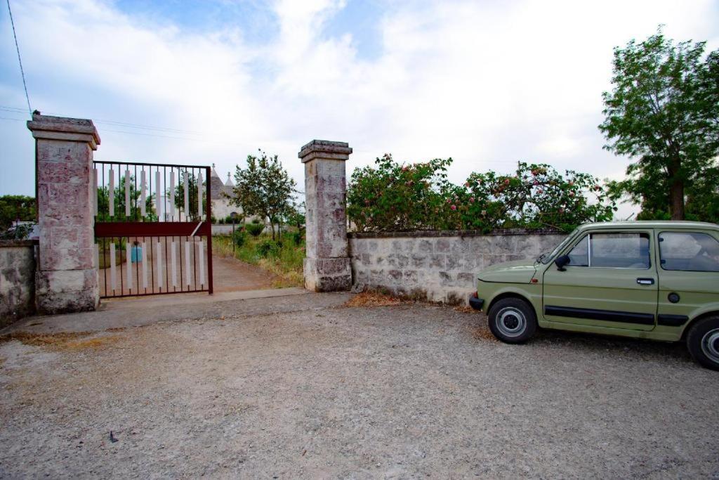 הוילה מרטינה פרנקה Trulli Delle Rose מראה חיצוני תמונה
