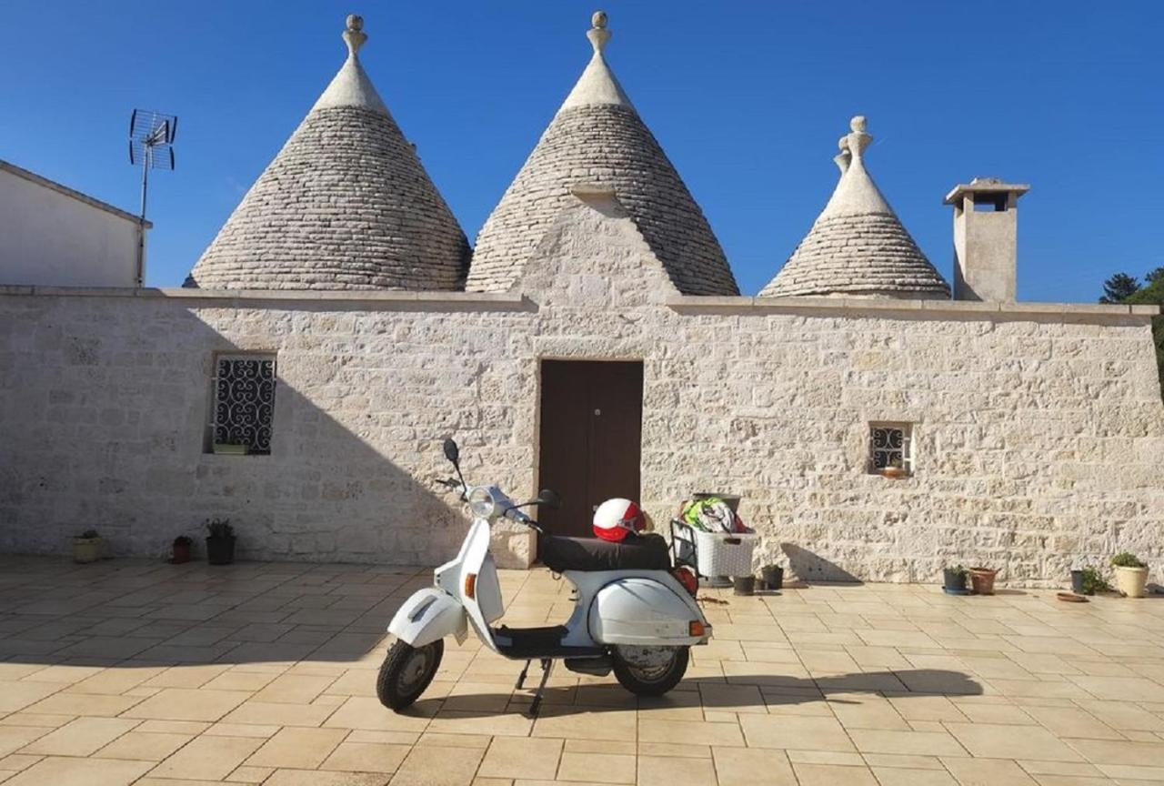 הוילה מרטינה פרנקה Trulli Delle Rose מראה חיצוני תמונה
