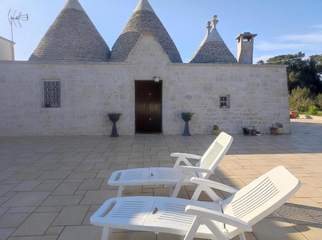 הוילה מרטינה פרנקה Trulli Delle Rose מראה חיצוני תמונה